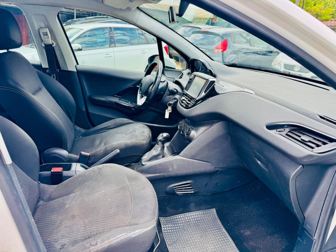 Peugeot 208 BlueHDi 75 5 porte ok neopatentati