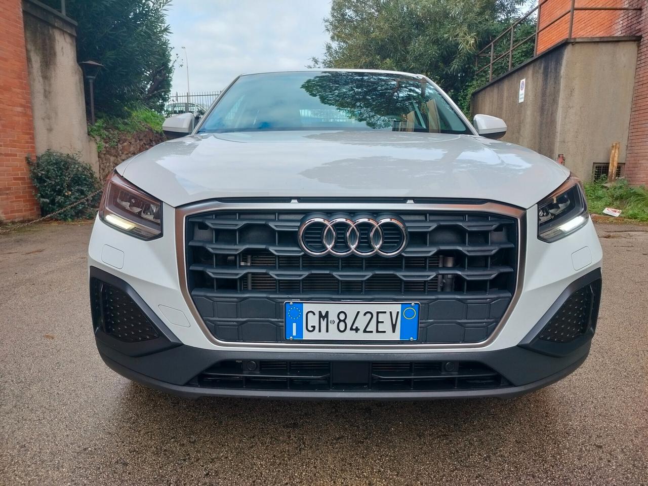 Audi Q2 35 TDI S tronic Business