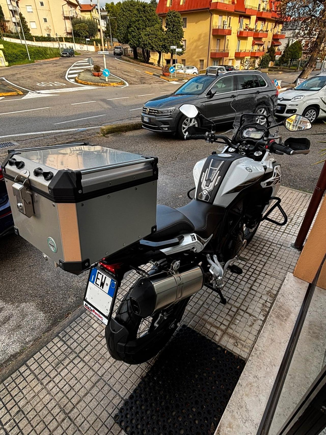 BENELLI TRK 502 X PARI AL NUOVO