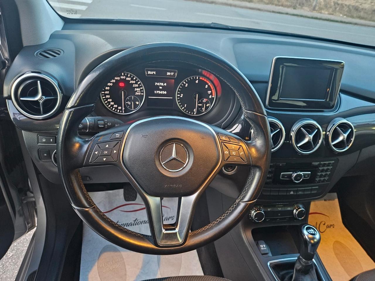 Mercedes-Benz Classe B 180 CDI Executive RETROCAMERA