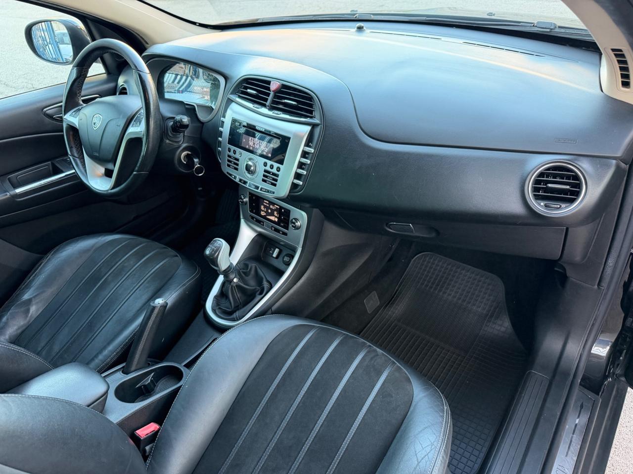 Lancia Delta 1.6 MJT 120 cv 2013