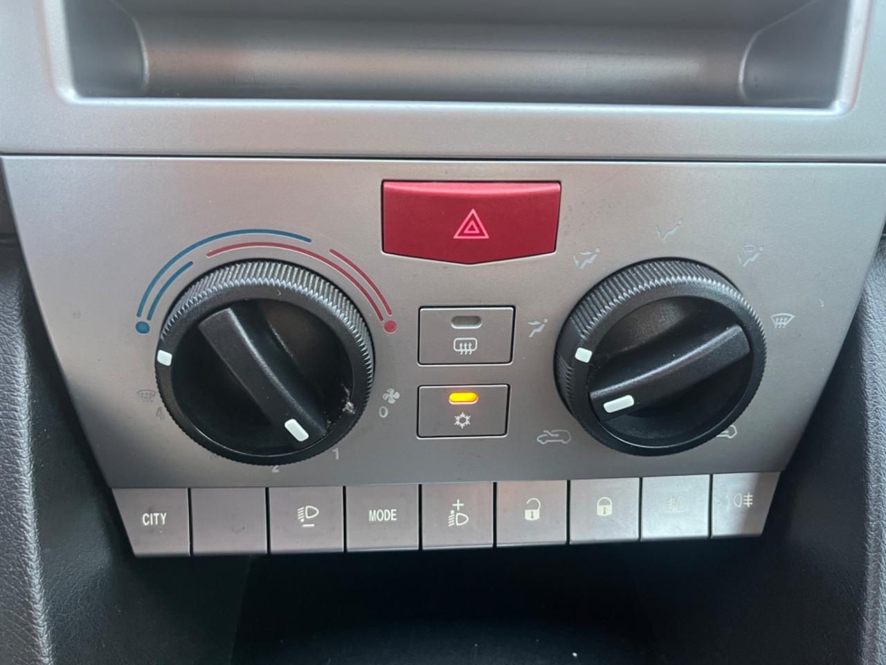 Lancia Ypsilon 1.2 Oro Unipro2009
