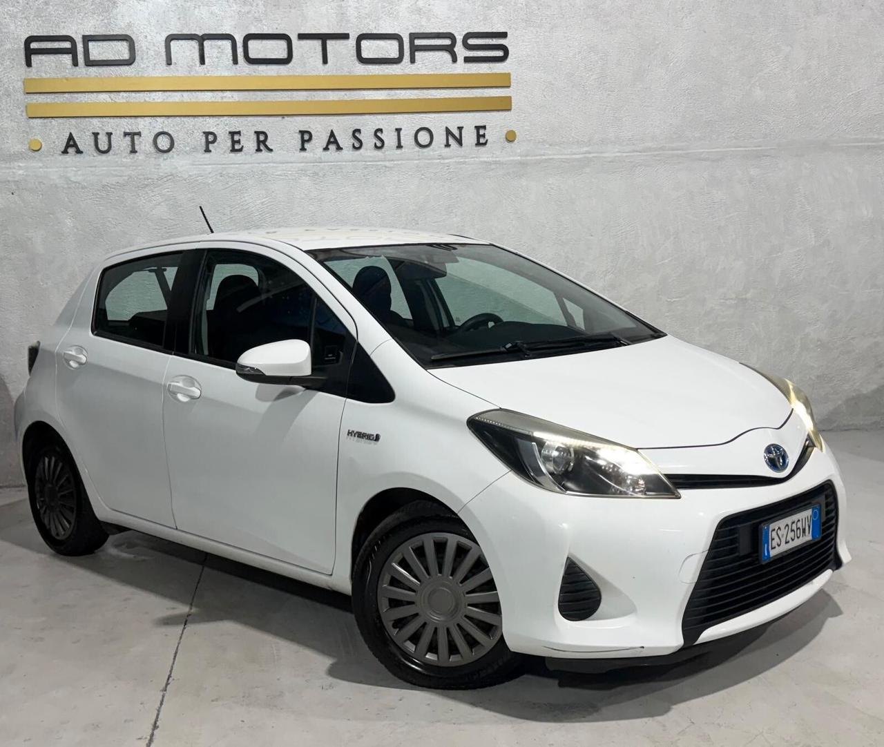 Toyota Yaris Ibrida Automatica 4 Stagioni