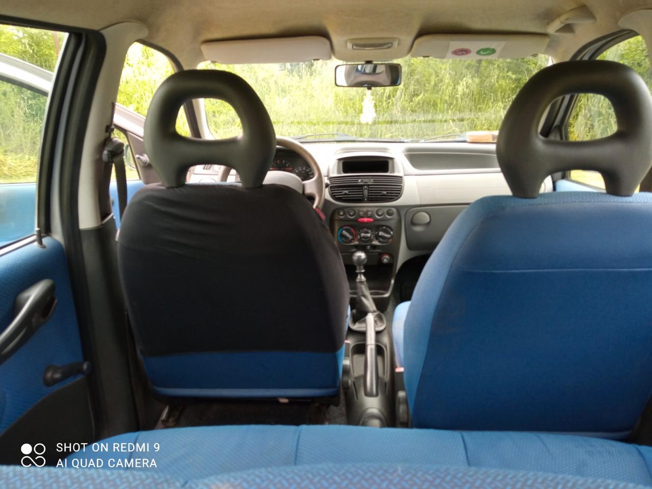 Fiat Punto 1.2 NEOPATENTATI 5 PORTE
