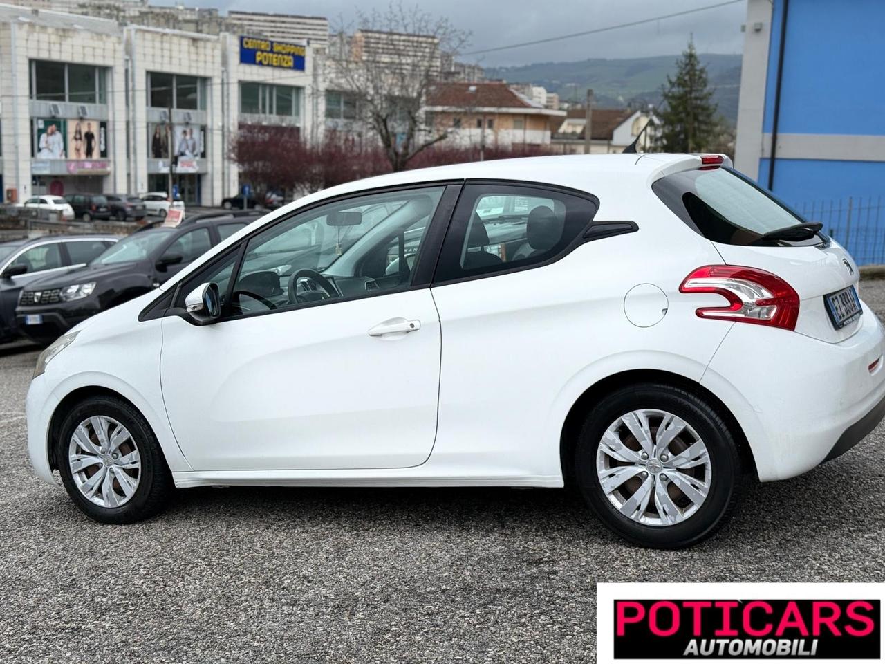 Peugeot 208 1.2 80 CV 3p. GPL Access