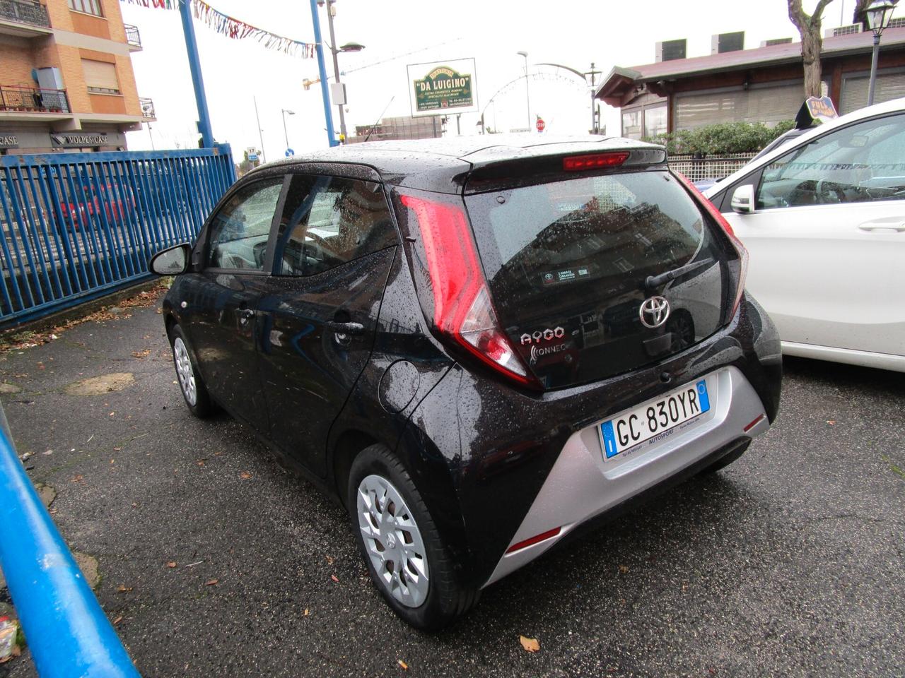 Toyota Aygo Connect 1.0 VVT-i 72 CV 5 porte x-play MMT