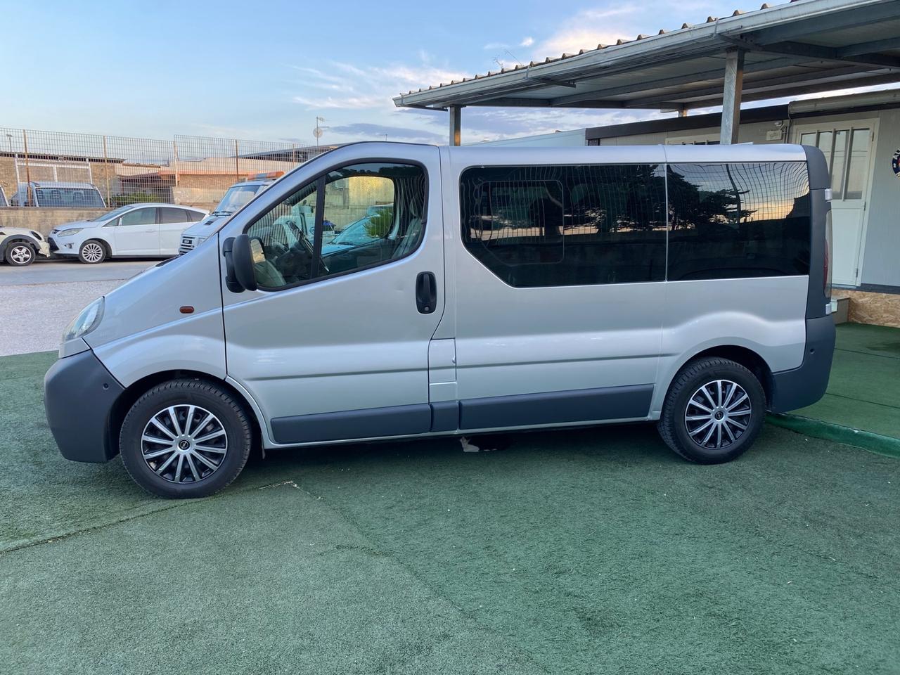 Opel Vivaro 1.9 Diesel Clima Veicolo 9 Posti