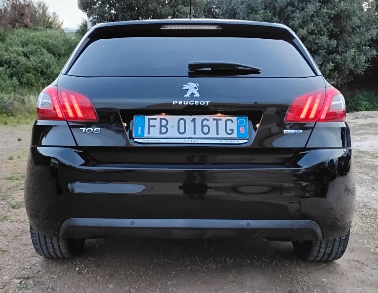 Peugeot 308 BlueHDi 120 S&S Allure