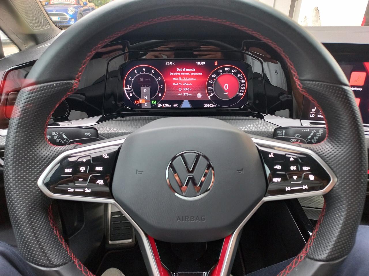 Volkswagen Golf GTI 2.0 TSI DSG
