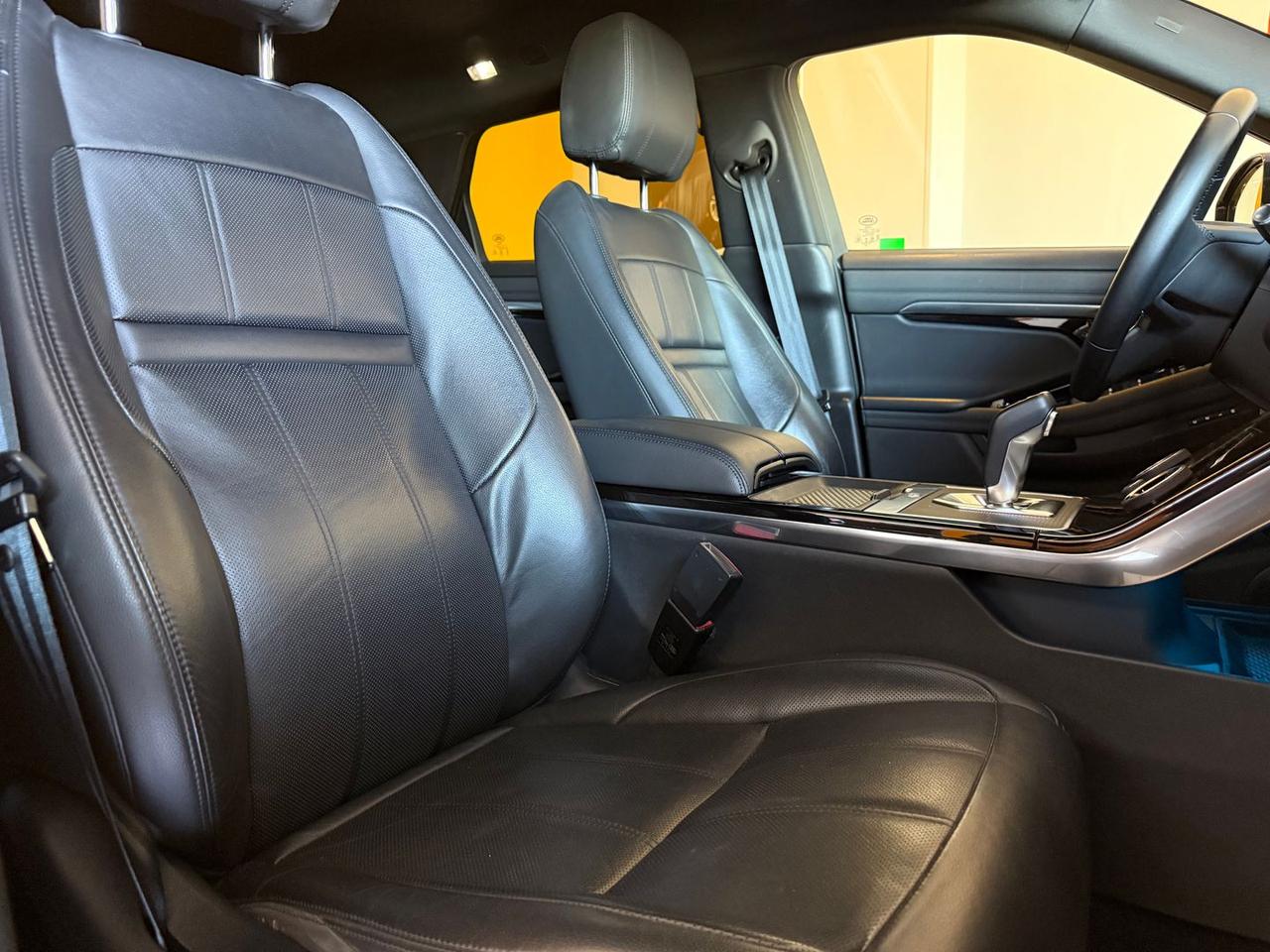 Land Rover Range Rover Evoque SE D 165 MHEV #11673