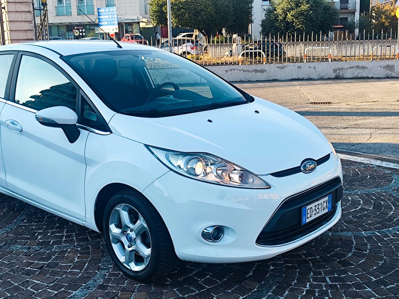Ford Fiesta 1.4 TDCi 5p. Titanium
