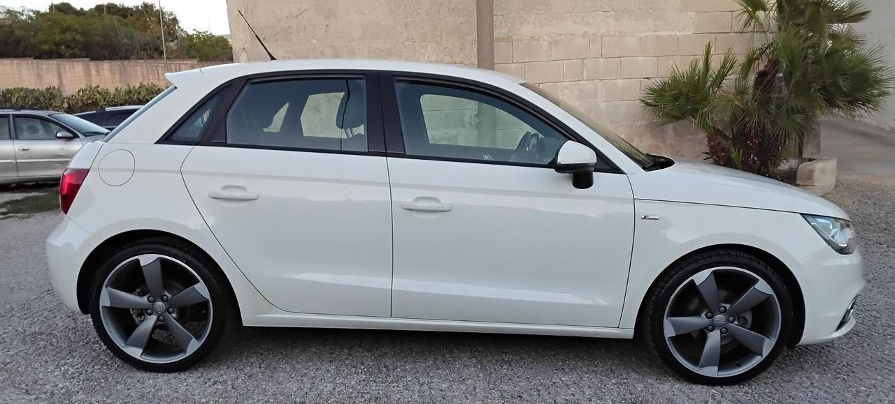 Audi A1 1.2 TFSI S line edition