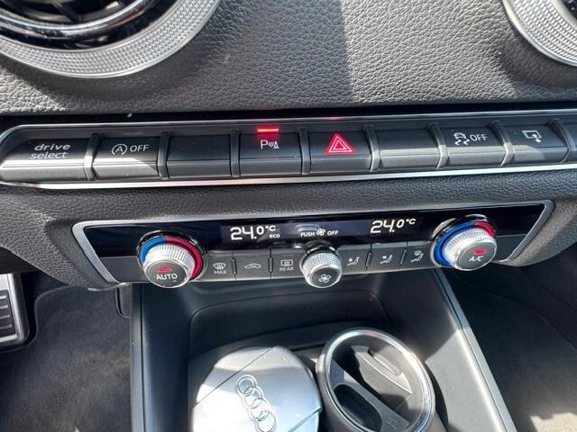 Audi A3 Cabrio 2.0tdi S Line STronic EU6