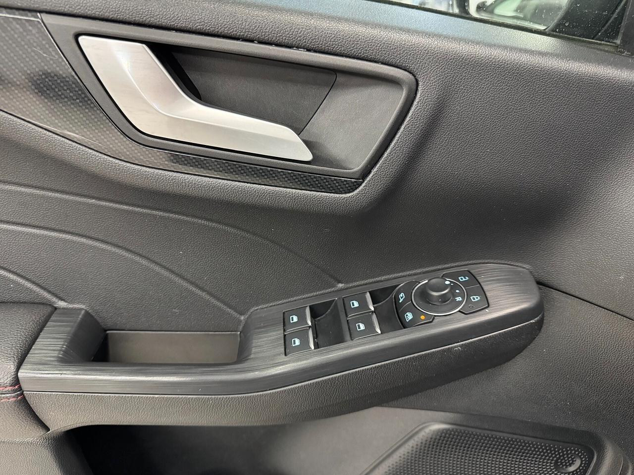 Kuga 2.0EcoBlue auto ST-Line PARI NUOVO!!!!