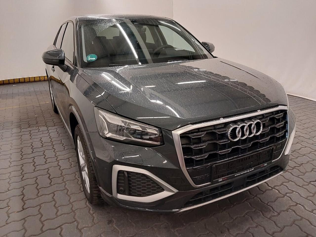 Audi Q2 30 TDI S tronic Advanced MATRIX LED / VIRTUAL / CAMERA / R17