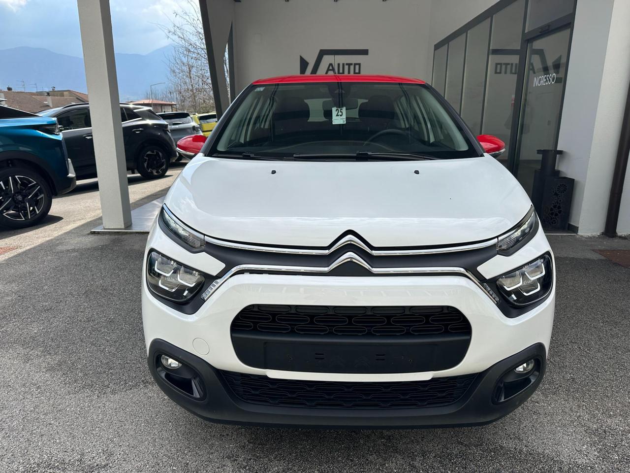 Citroen C3 1.2 puretech Shine s&s 83cv