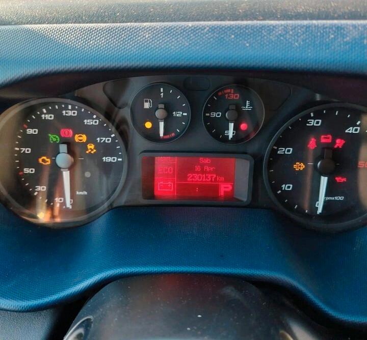 IVECO DAILY 35S14 100Kw 2.3