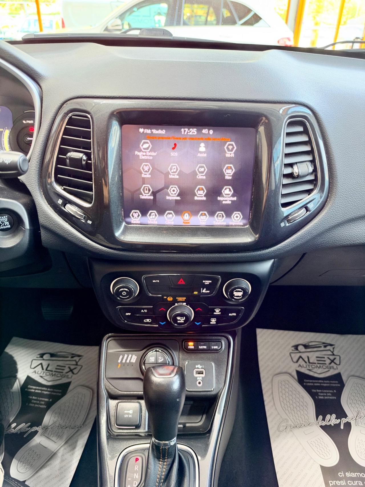 Jeep Compass 1.3 ibrida/Plug-in 190cv 4xe