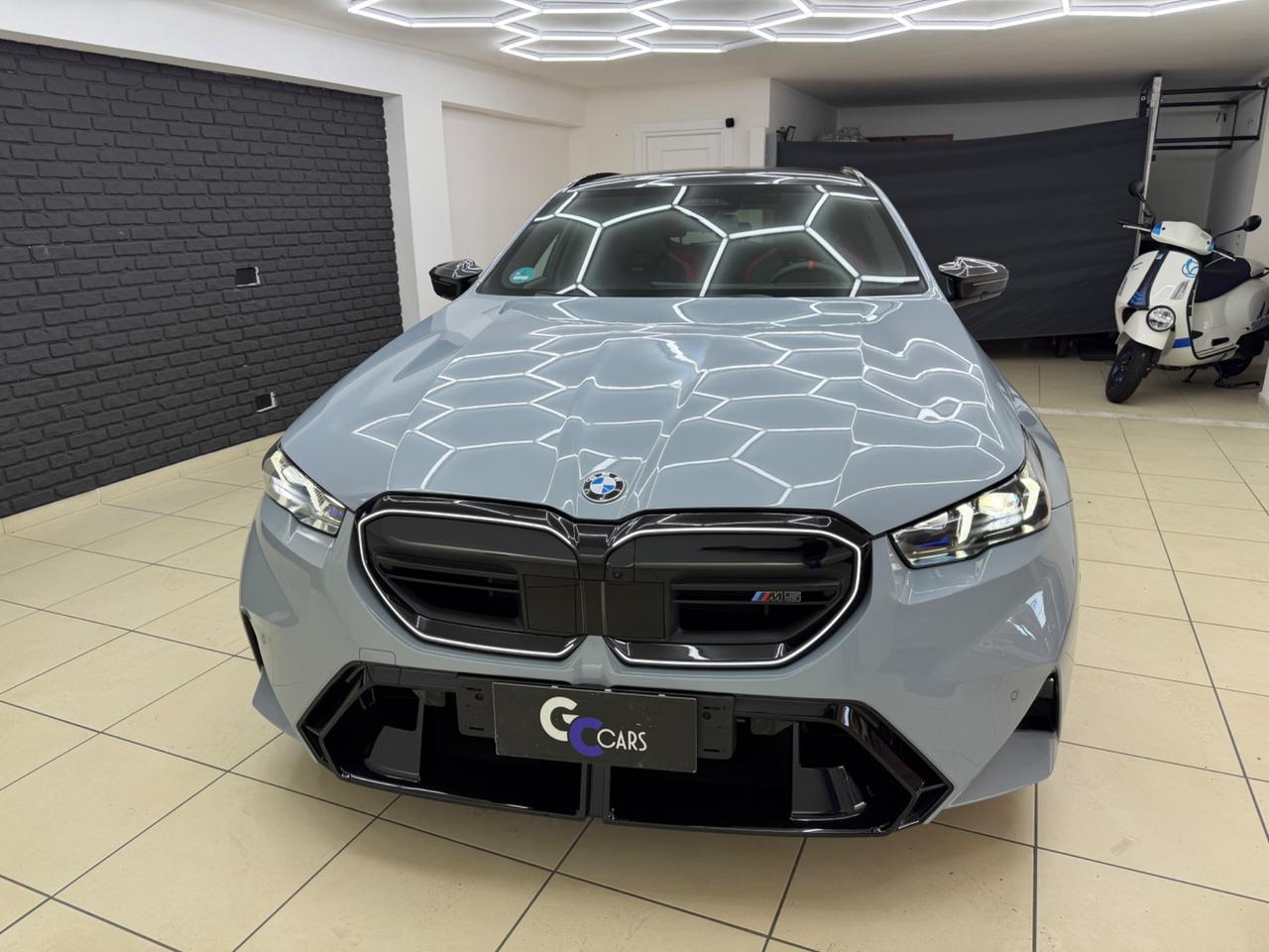 Bmw M5 TOURING 4.4 727CV IPER FULL