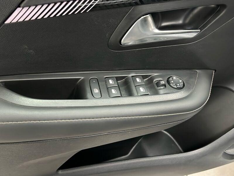 Peugeot 208 Allure PureTech 100 S/S