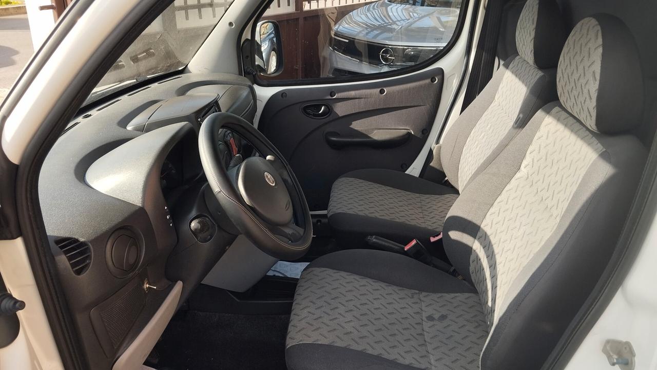 FIAT DOBLO' 1.3 MTJ-AUTOC-2009