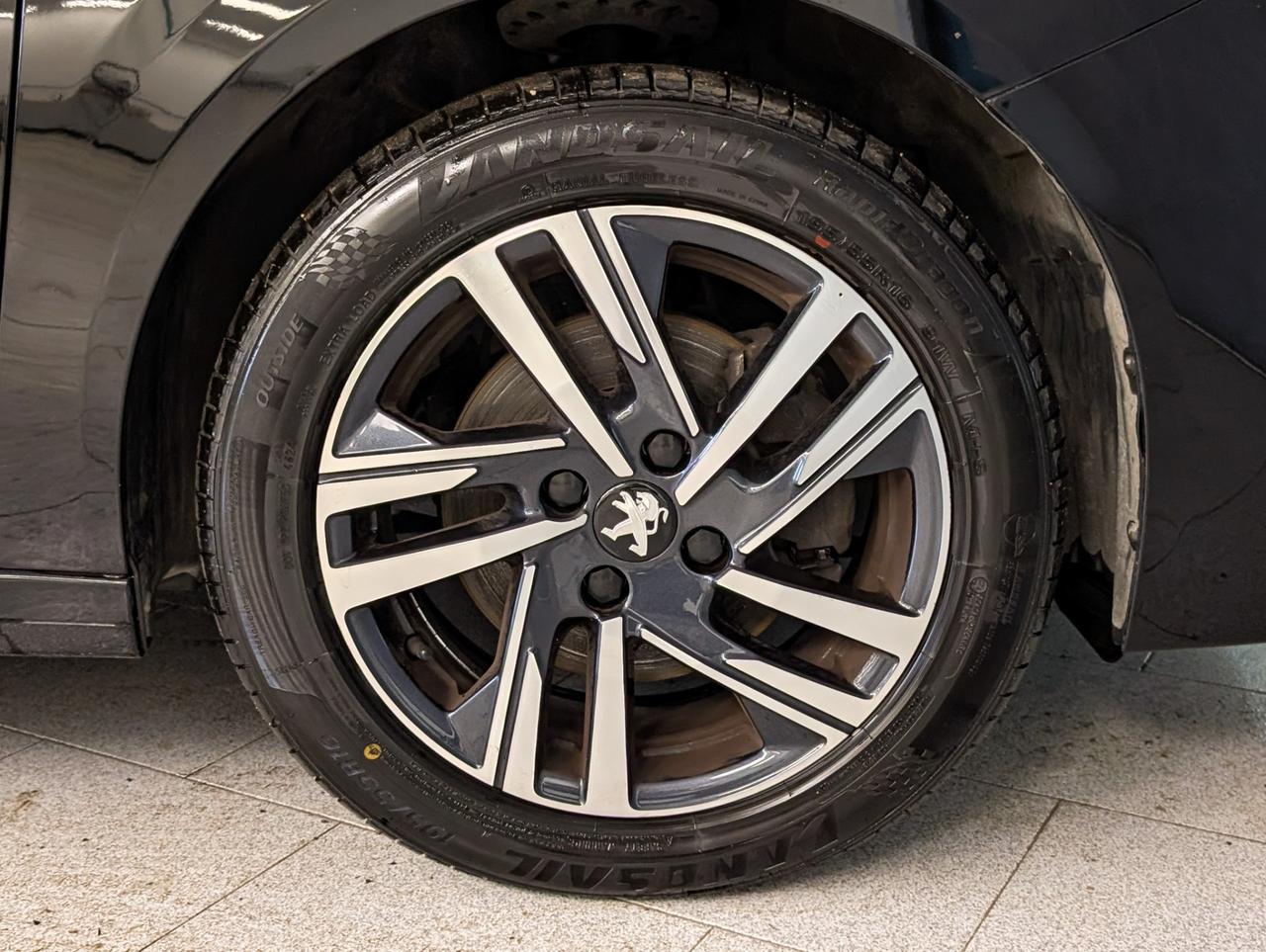 Peugeot 208 1.2 puretech 100cv Allure Pack