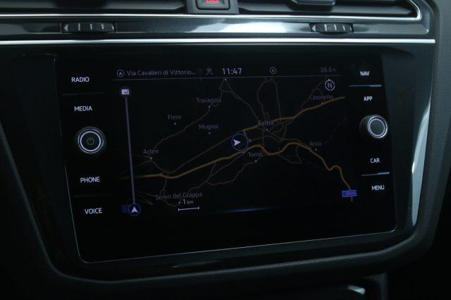 VOLKSWAGEN Tiguan 2.0 TDI 150 CV SCR DSG R-Line Fari Matrix/Black P.