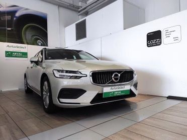 Volvo V60 (2018-->) D4 AWD Geartronic Momentum