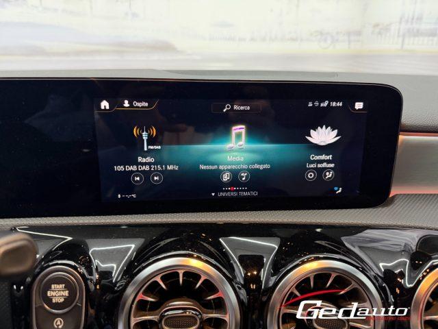 MERCEDES-BENZ A 180 d Aut. Premium AMG PLUS FULL-LED NAVI NIGHT EDITIO