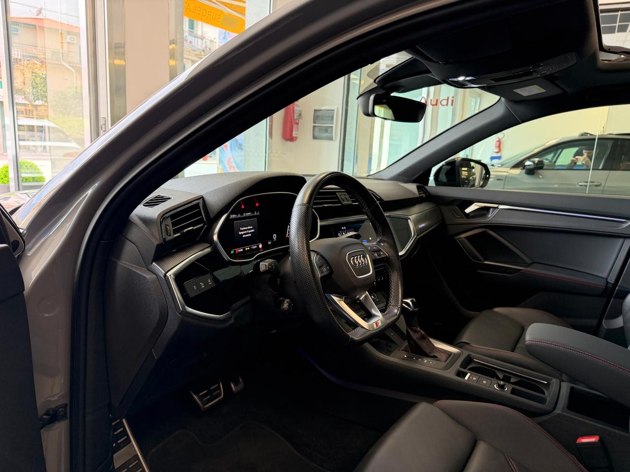 Audi Q3 SPB 40 TDI quattro S tronic Identity Black