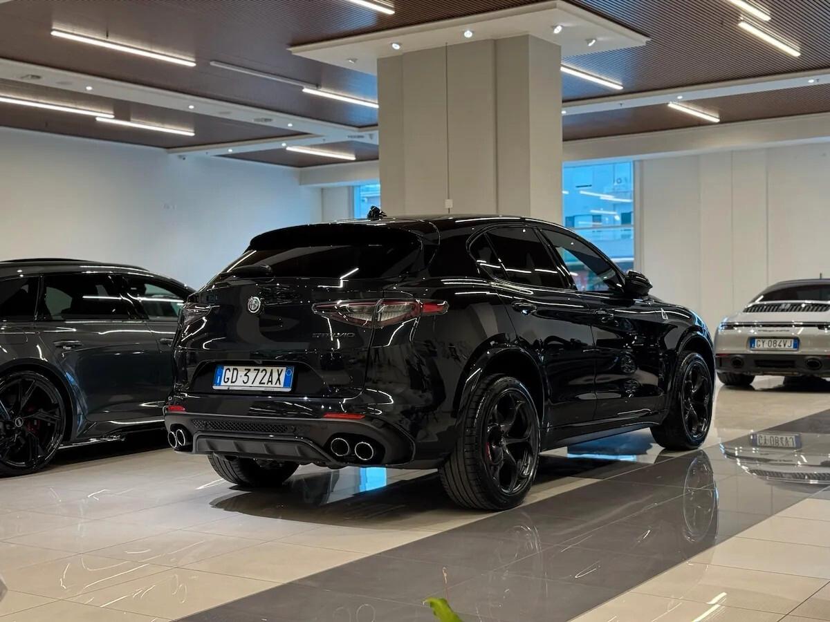 Alfa Romeo Stelvio 2.9 Bi-Turbo V6 510 CV AT8 Quadrifoglio
