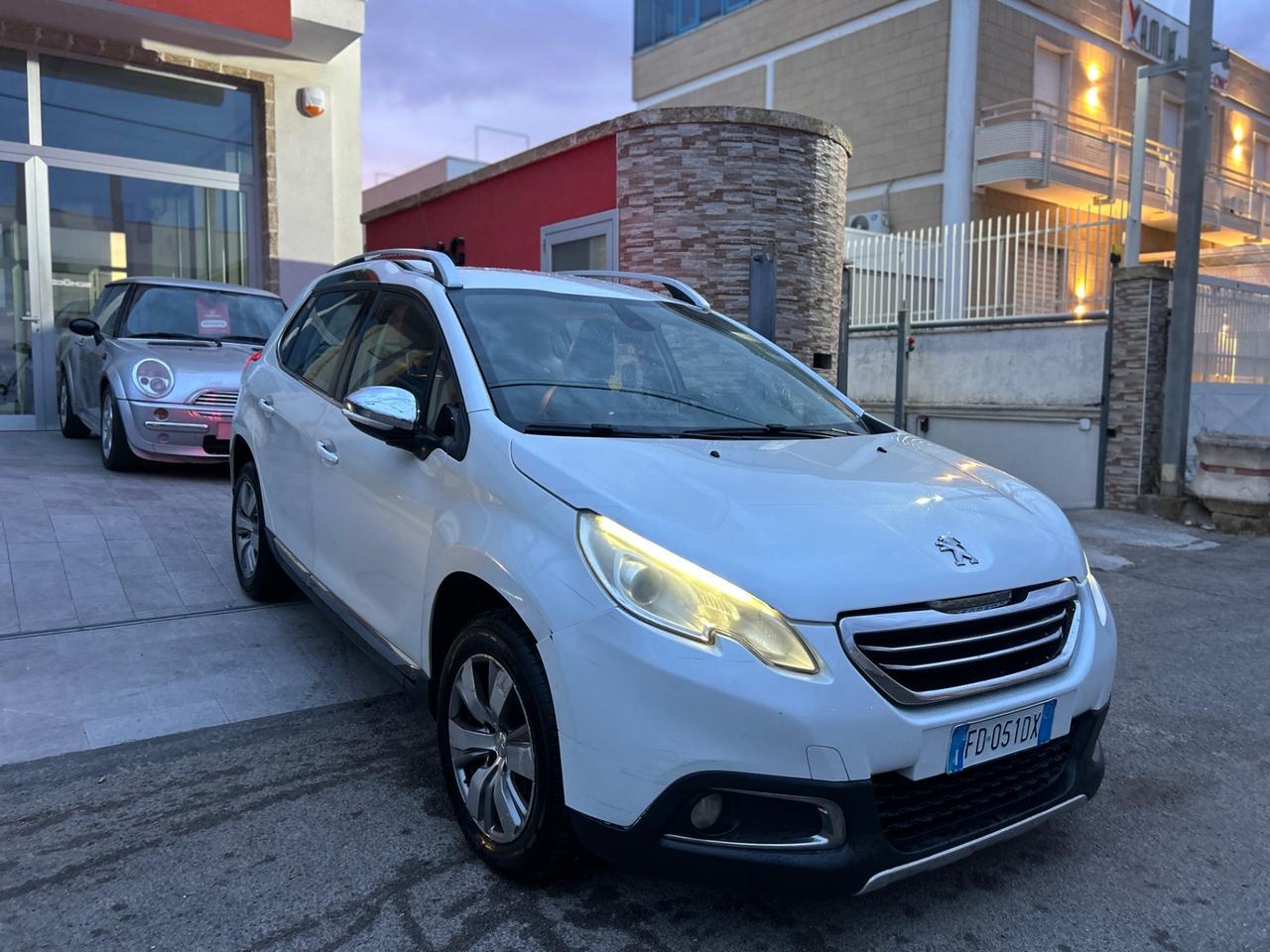 Peugeot 2008 BlueHDi 92 cv ALLURE-2016/CLIMA/SENSORI