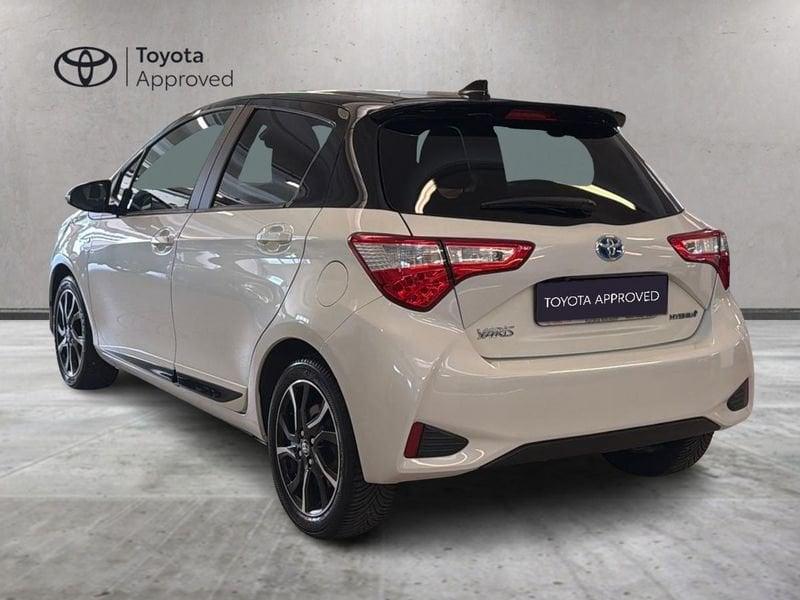 Toyota Yaris 1.5 Hybrid Trend White Edition