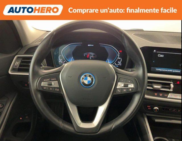 BMW 320 e Touring Business Advantage
