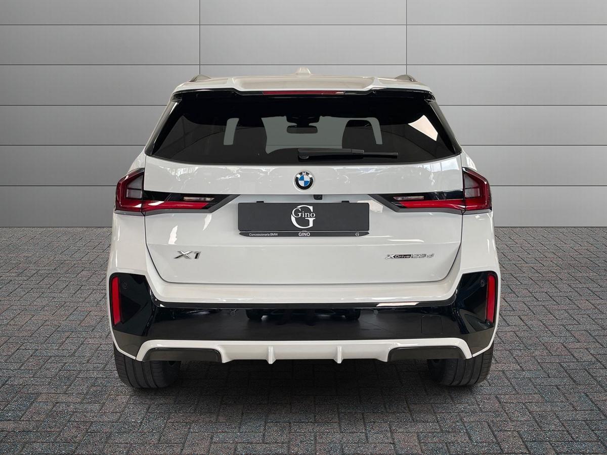 BMW X1 xdrive23d mhev 48V auto