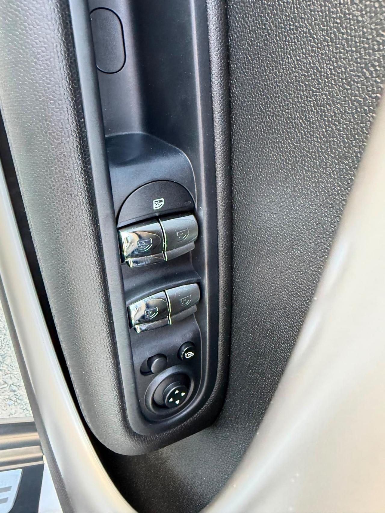 Mini Countryman Diesel- Neopatentati- Anche Permuta