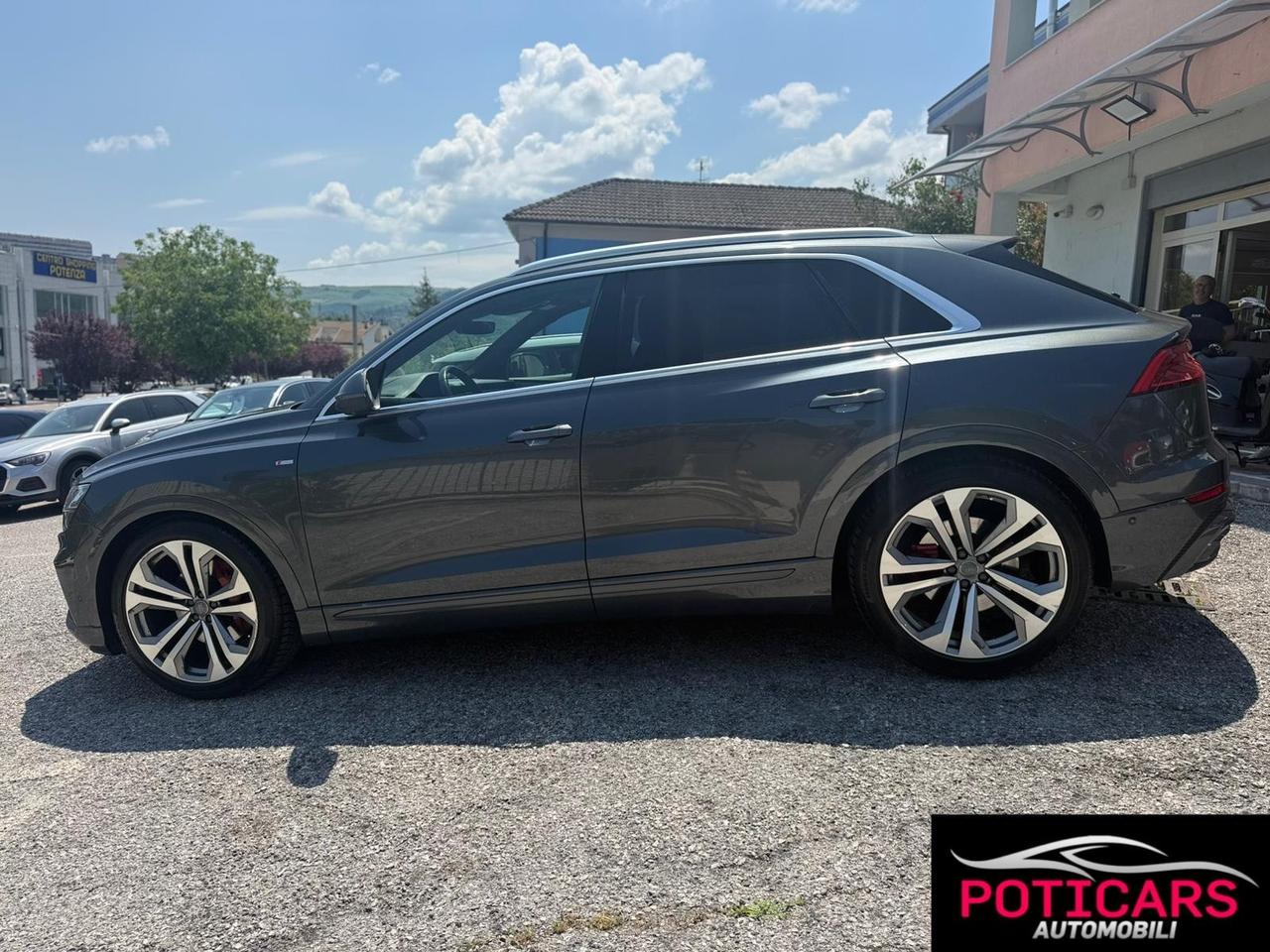 Audi Q8 50 TDI 286 CV quattro tiptronic Sport