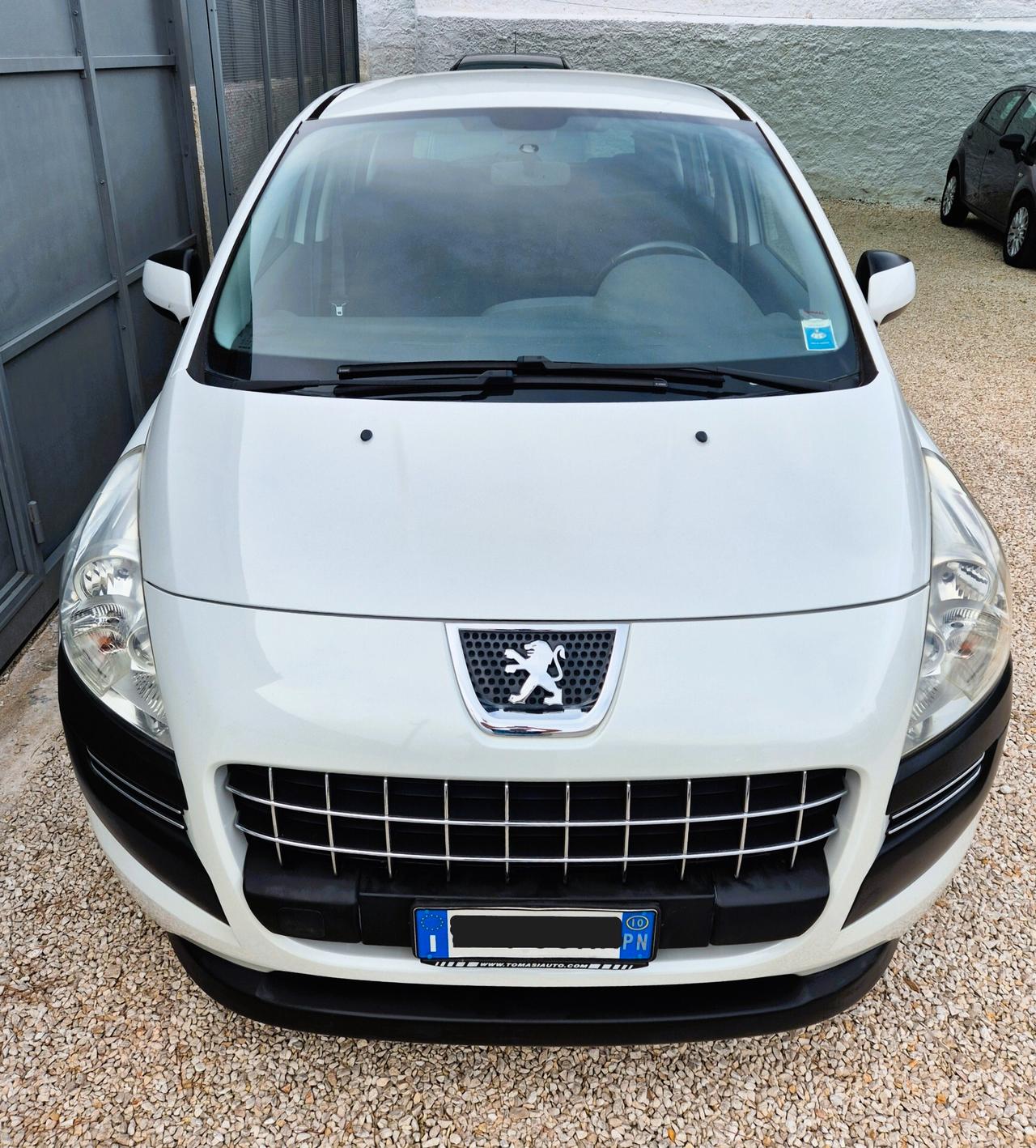 Peugeot 3008 1.6 HDi 110CV