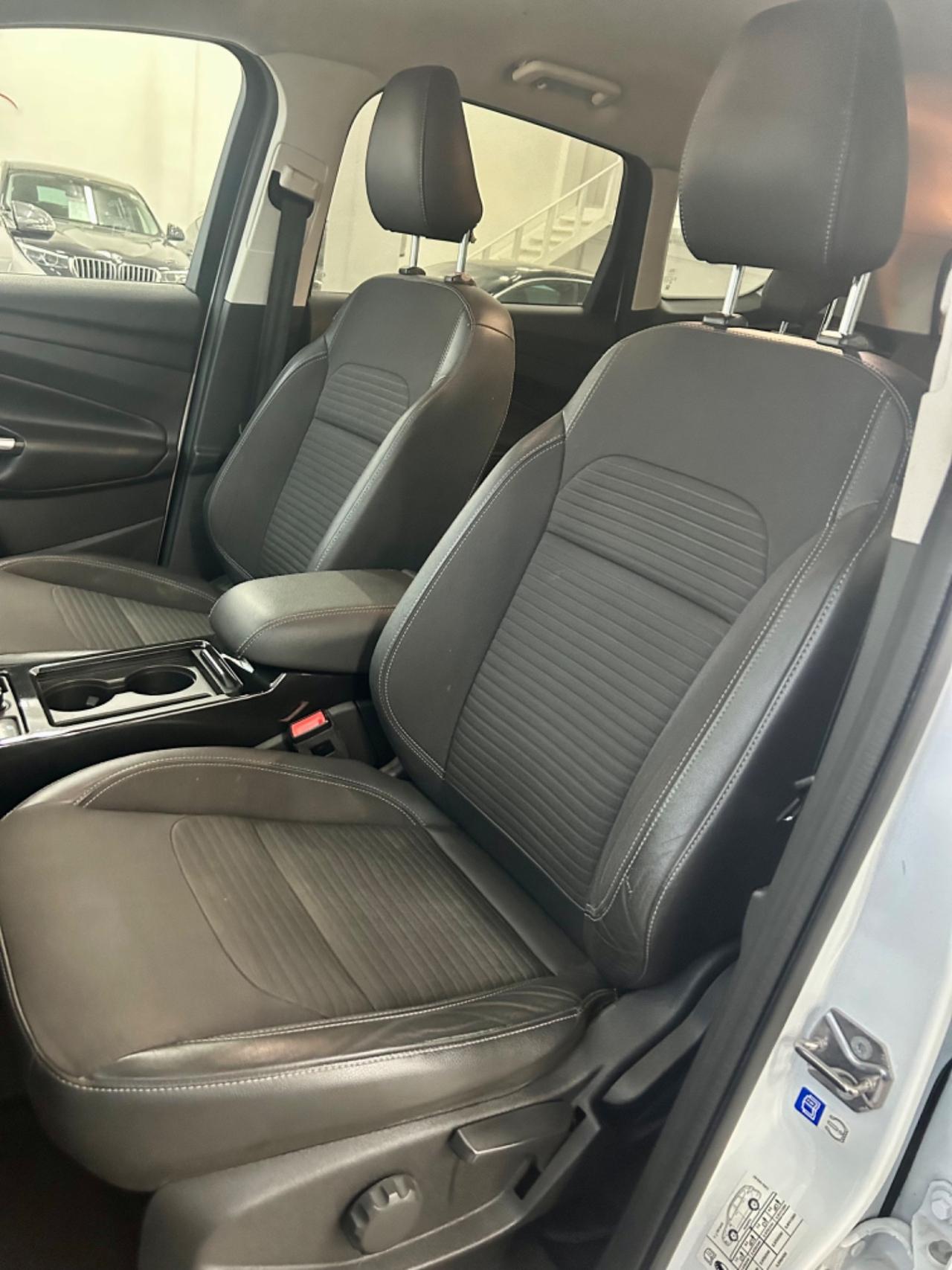 Ford Kuga 2.0 TDCI 150 CV S&S 4WD FINANZIABILE