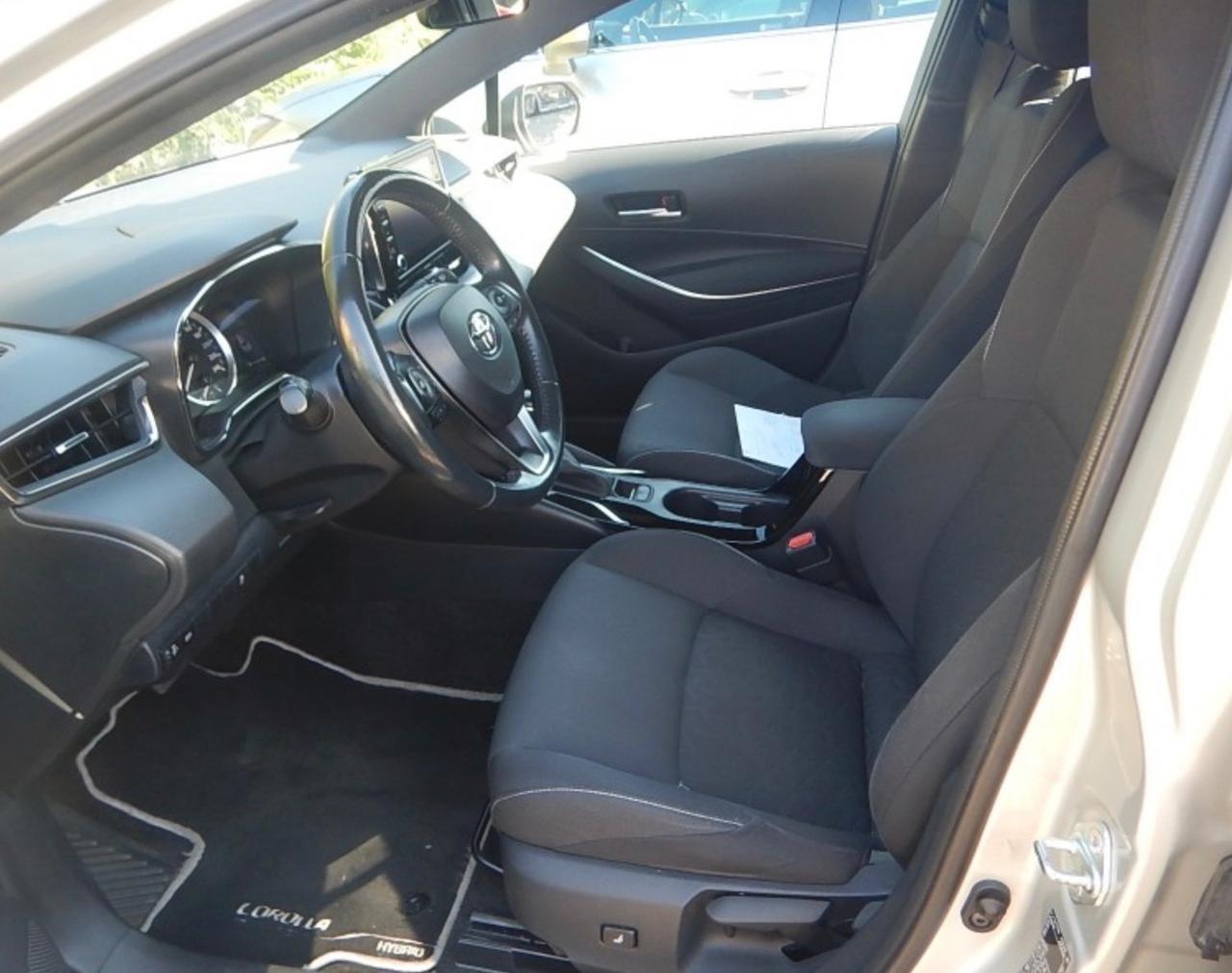 Toyota Corolla Touring Sports 1.8 Hybrid Business Tech