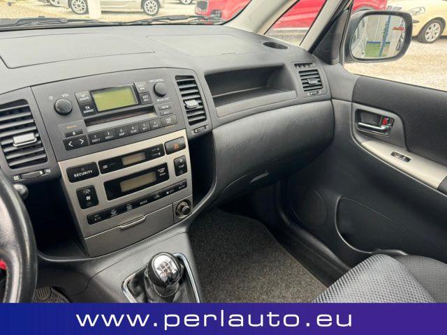 TOYOTA Corolla Verso 1.8 16V