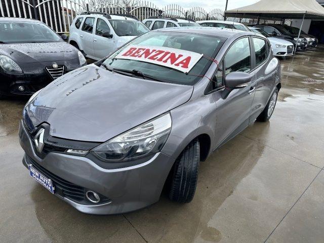 RENAULT Clio 1.2 75CV 5 porte Wave