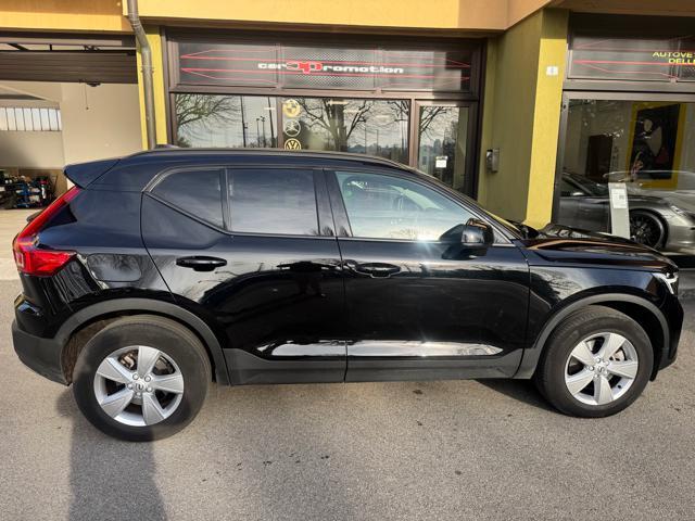 VOLVO XC40 B3 automatico Core