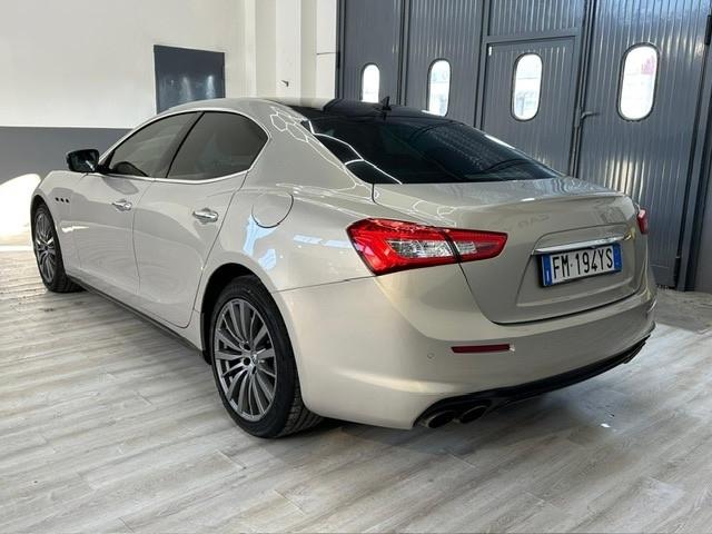 Maserati Ghibli V6 430 CV Q4 Granlusso