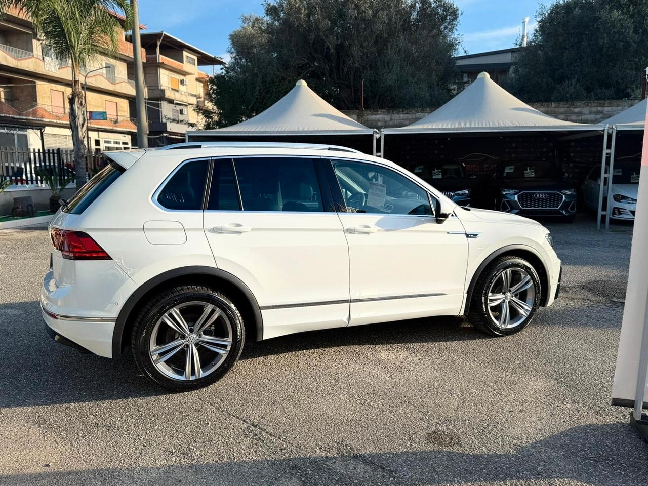 Volkswagen Tiguan 2.0 TDI SCR DSG R LINE