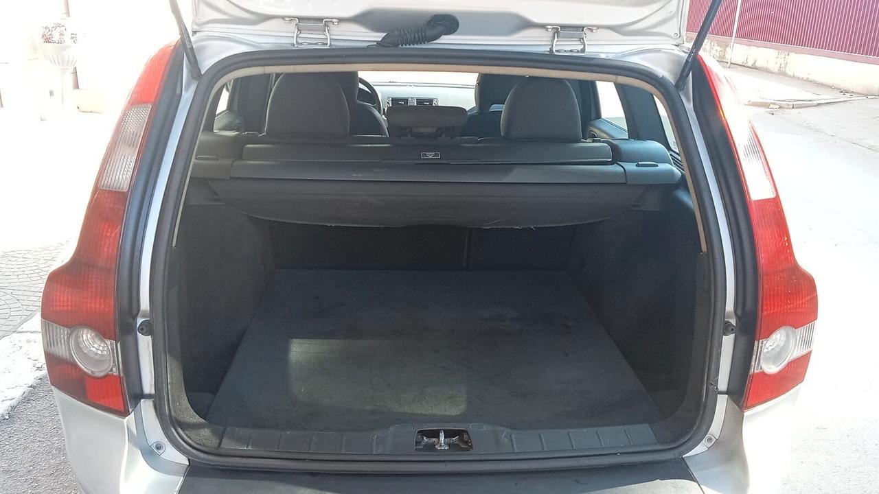 Volvo V50 2.0 D cat Summum