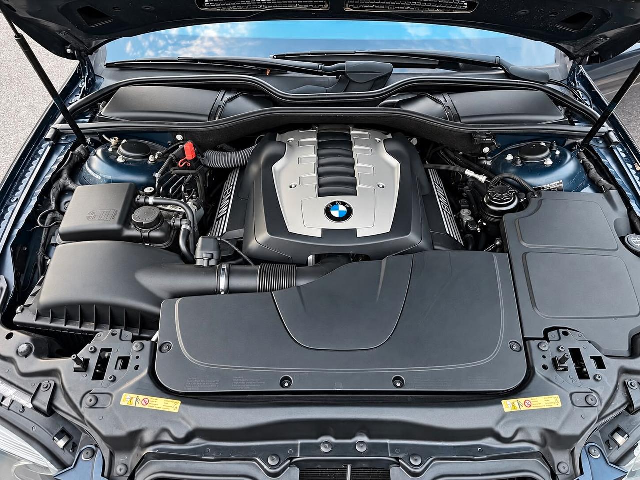 BMW 740I V8 BENZINA STUPENDAAAA