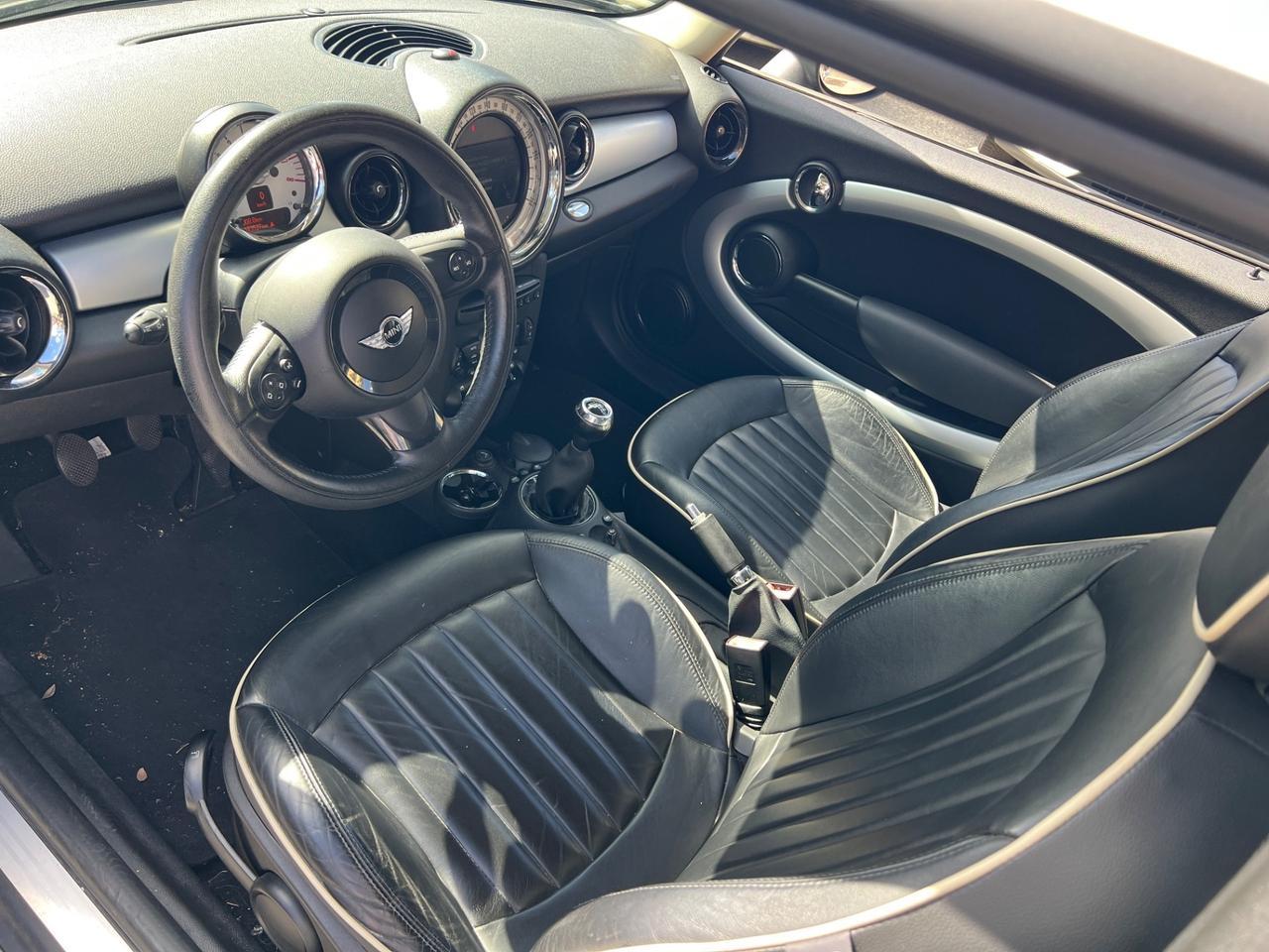 Mini 1.6 16V One (55kW)
