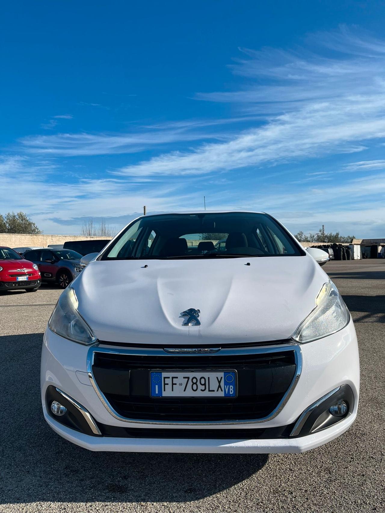 Peugeot 208 BlueHDi 75 5 porte Allure