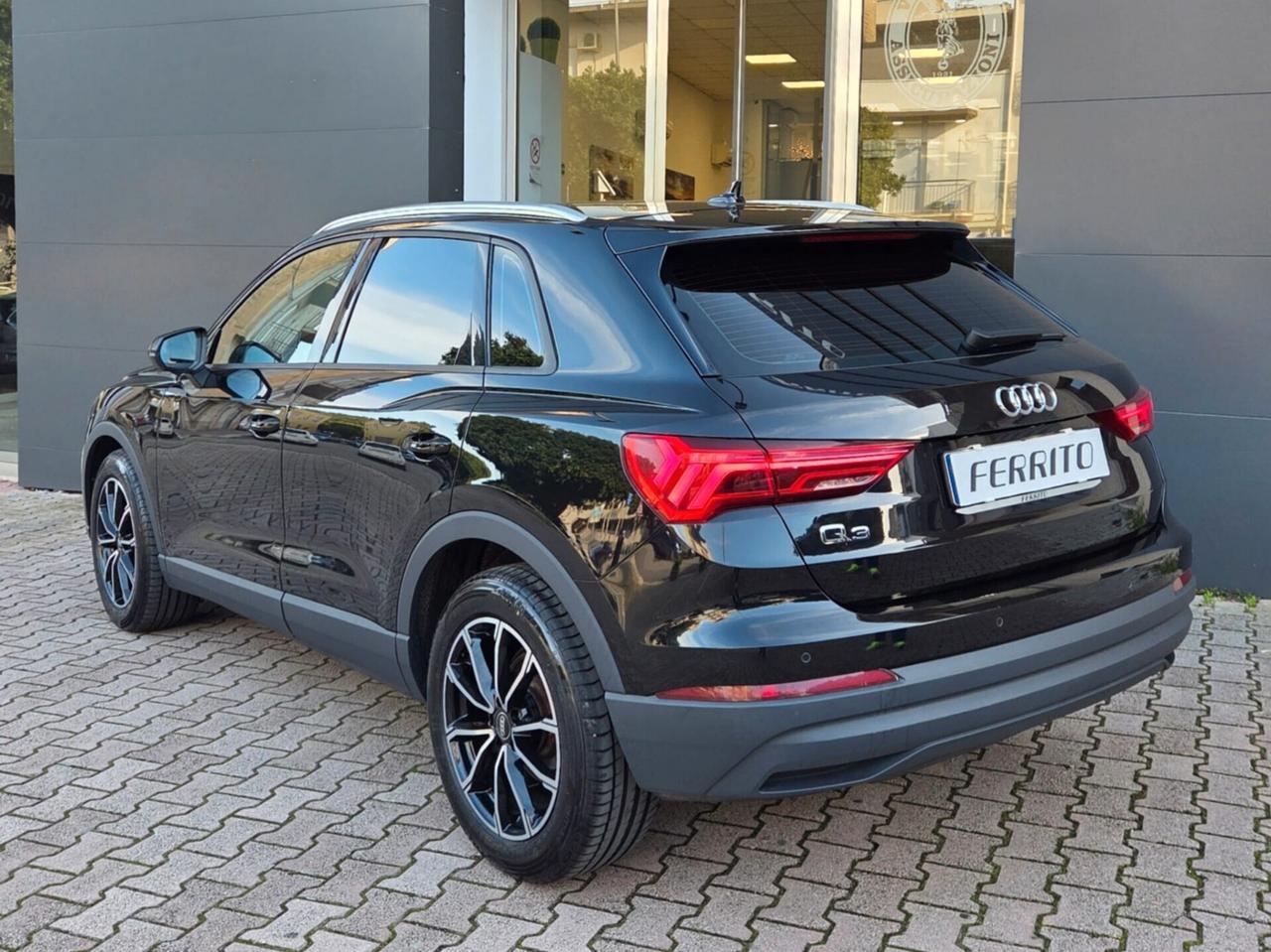 Audi Q3 35 TDI S tronic 150 cv Business